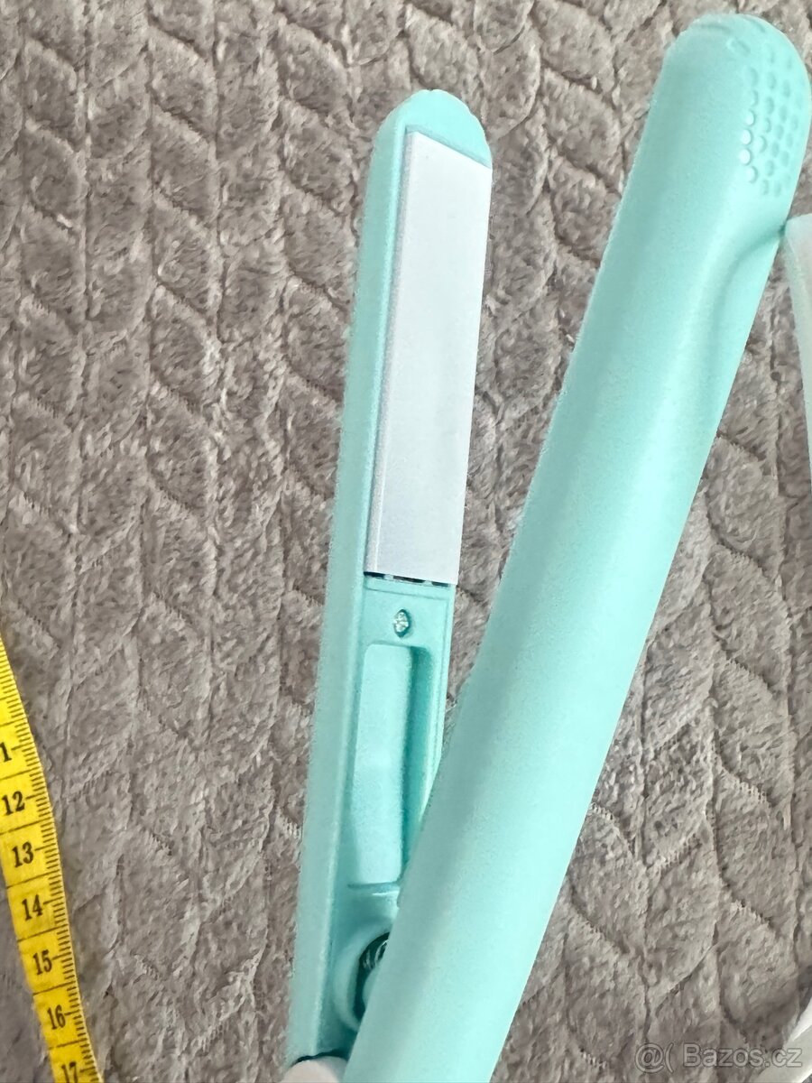 Cestovní žehlička na vlasy - 3