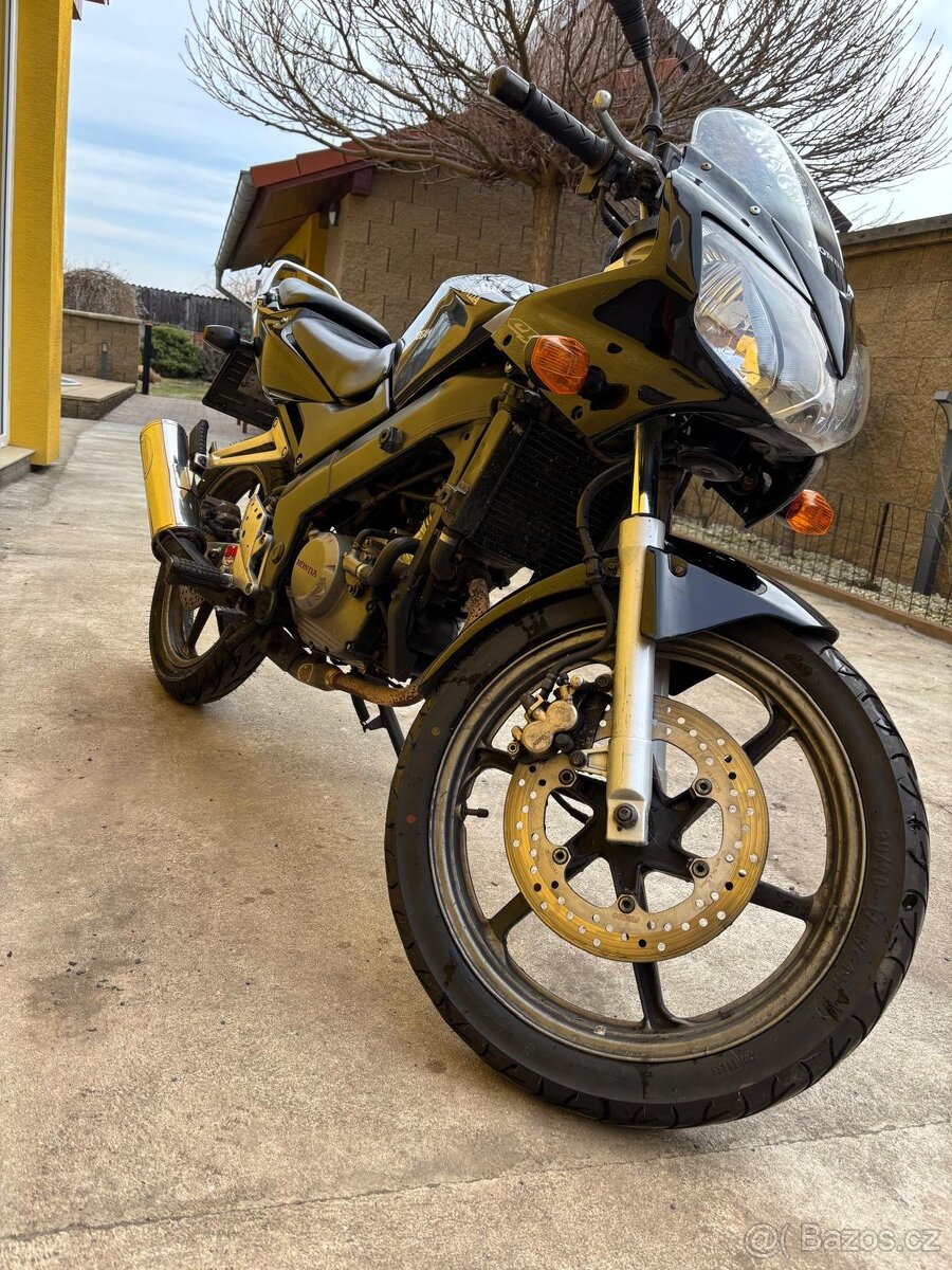 Honda CBR 125 2005 - 3