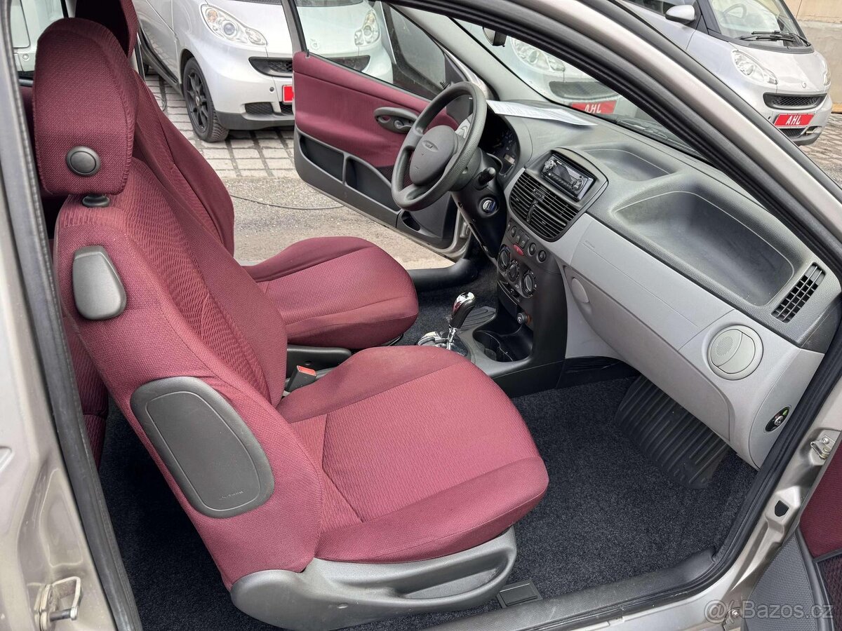 Fiat Punto koupím interiér - 3