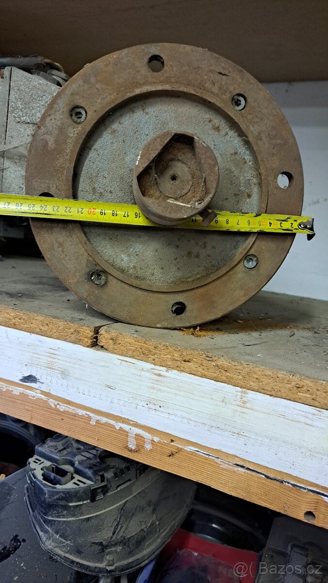 Elektromotor 1,5kW přírubový - 3