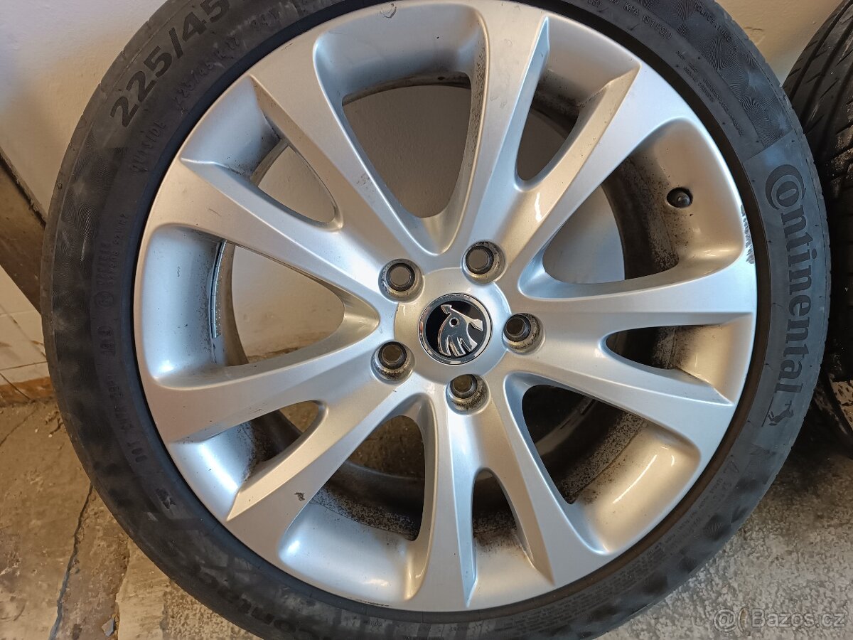 225/45/17 Škoda original - 3