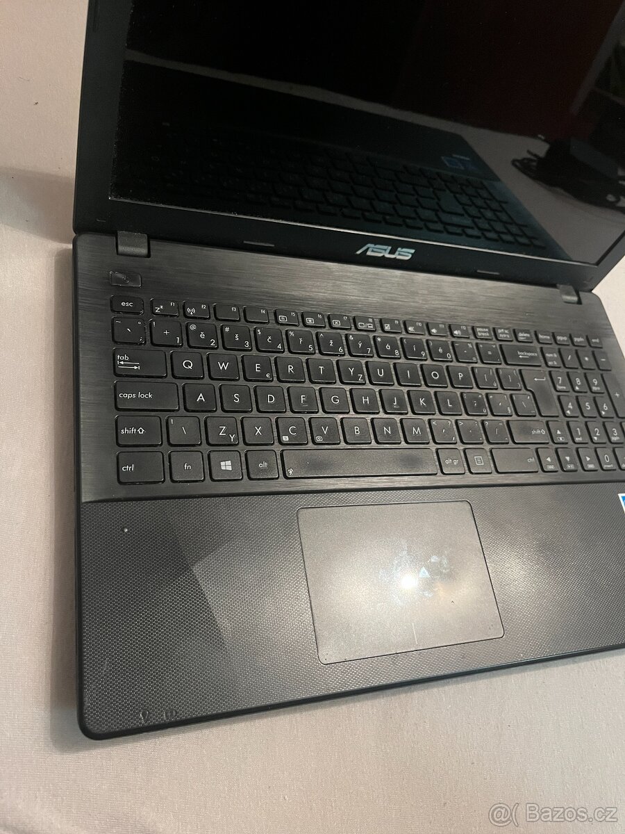 ASUS X551C - 3