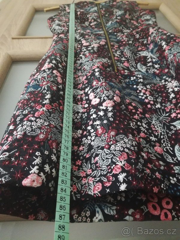 Vzorované pouzdrové šaty zn. H&M - 3