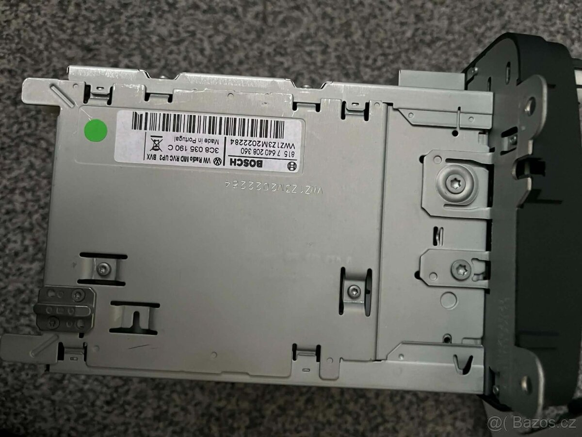 VW Passat B7 kombi r.v. 2012 navigace - 3