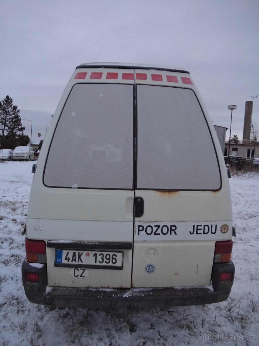 T4 2,5 75kw 5 míst - 3