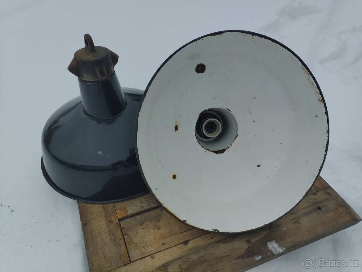 Staré industriální smaltované lampy - 3