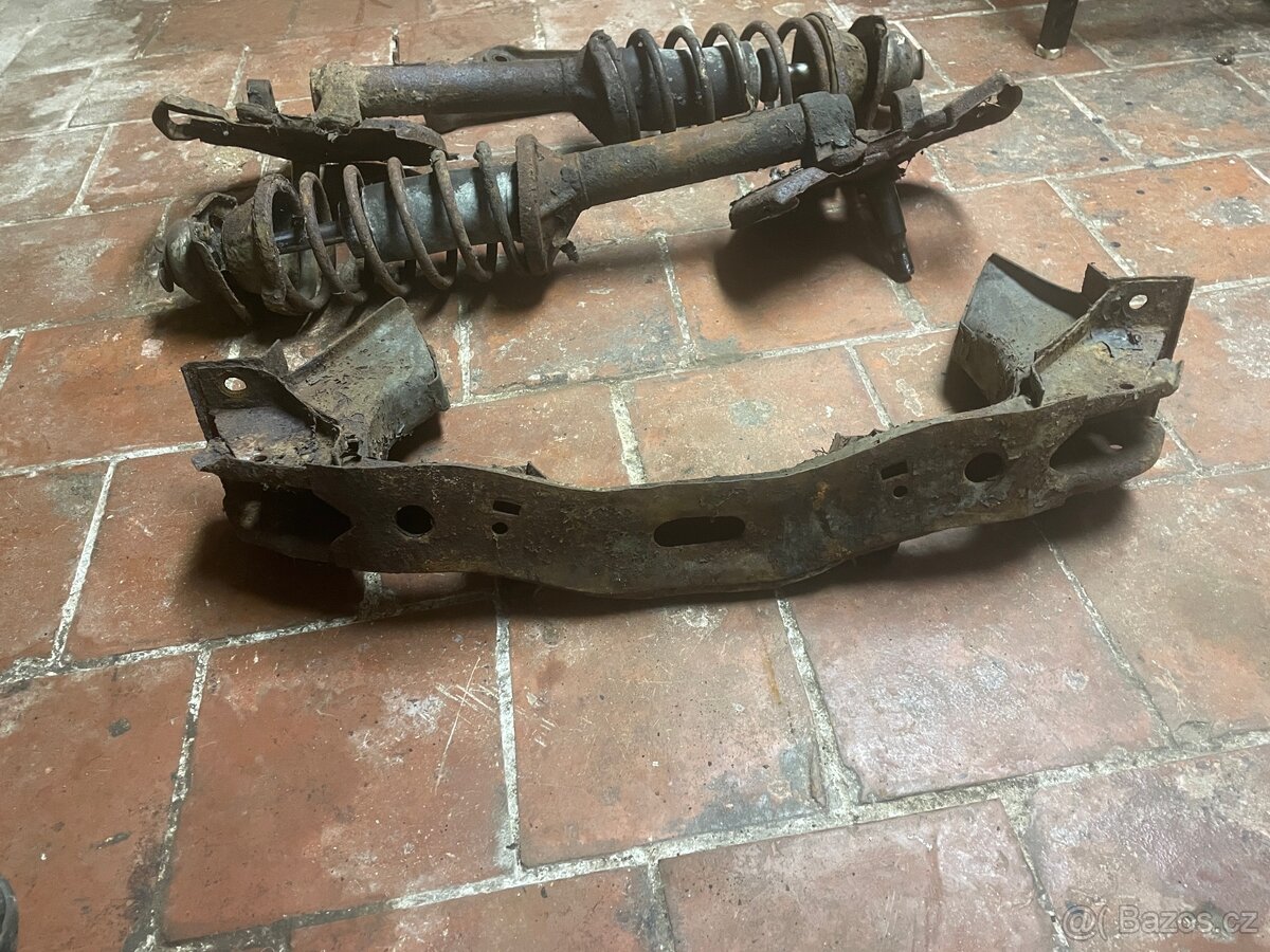 Přední náprava Escort MK2 - 3