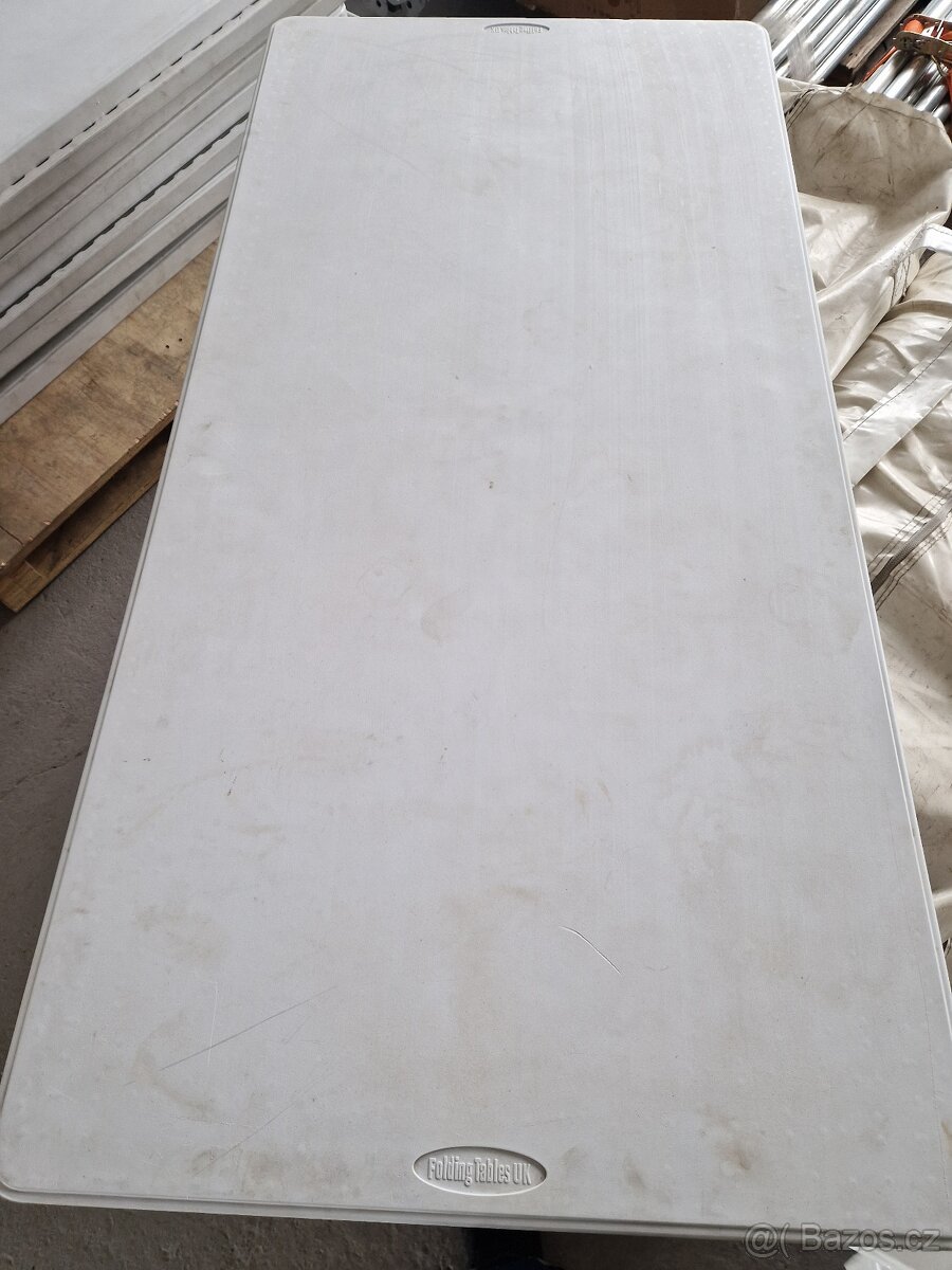 Vyřazené stoly catering - 3