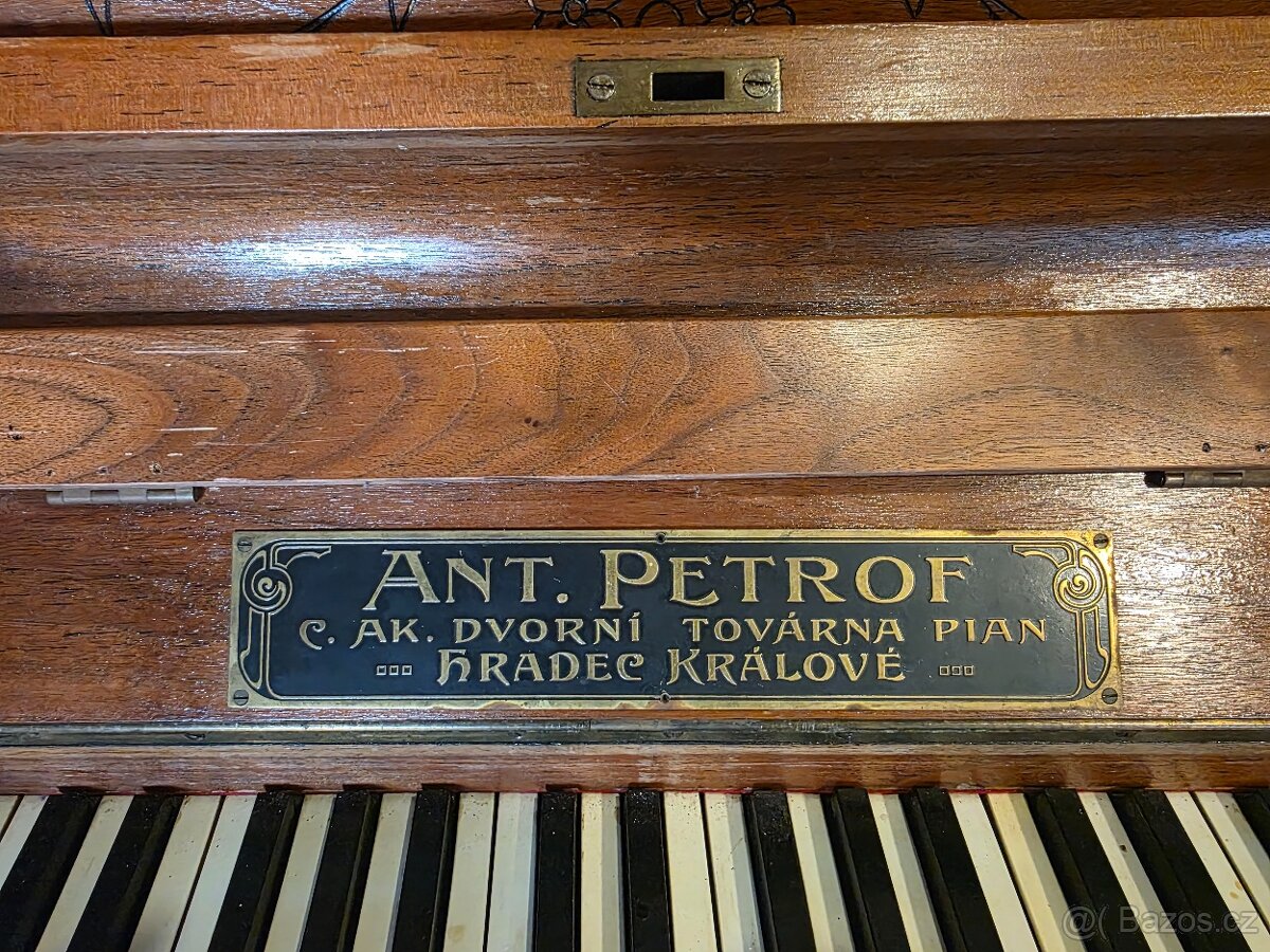 Pianino Petrof 24449 - 3