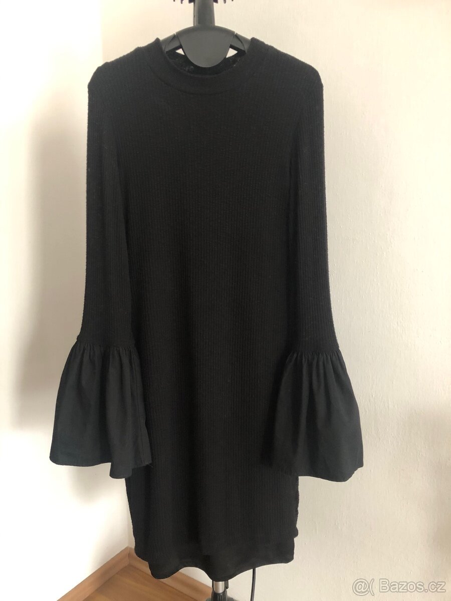 Dámské pletené pouzdrové šaty - 3