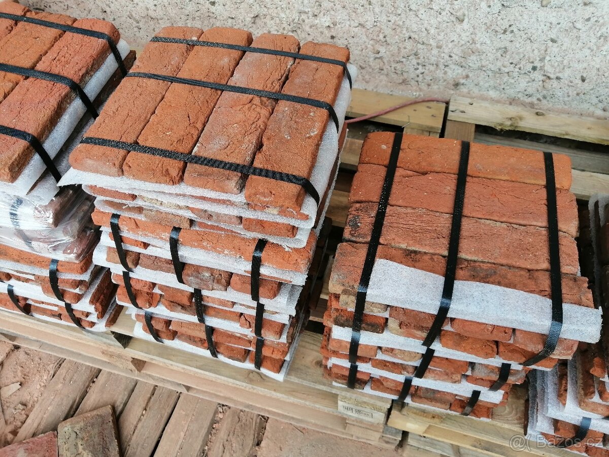Lícové obkladové cihlové pásky typ B1 - 3