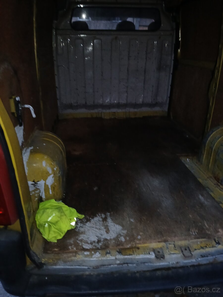 Naprodej Renault Master 2.5.d - 3