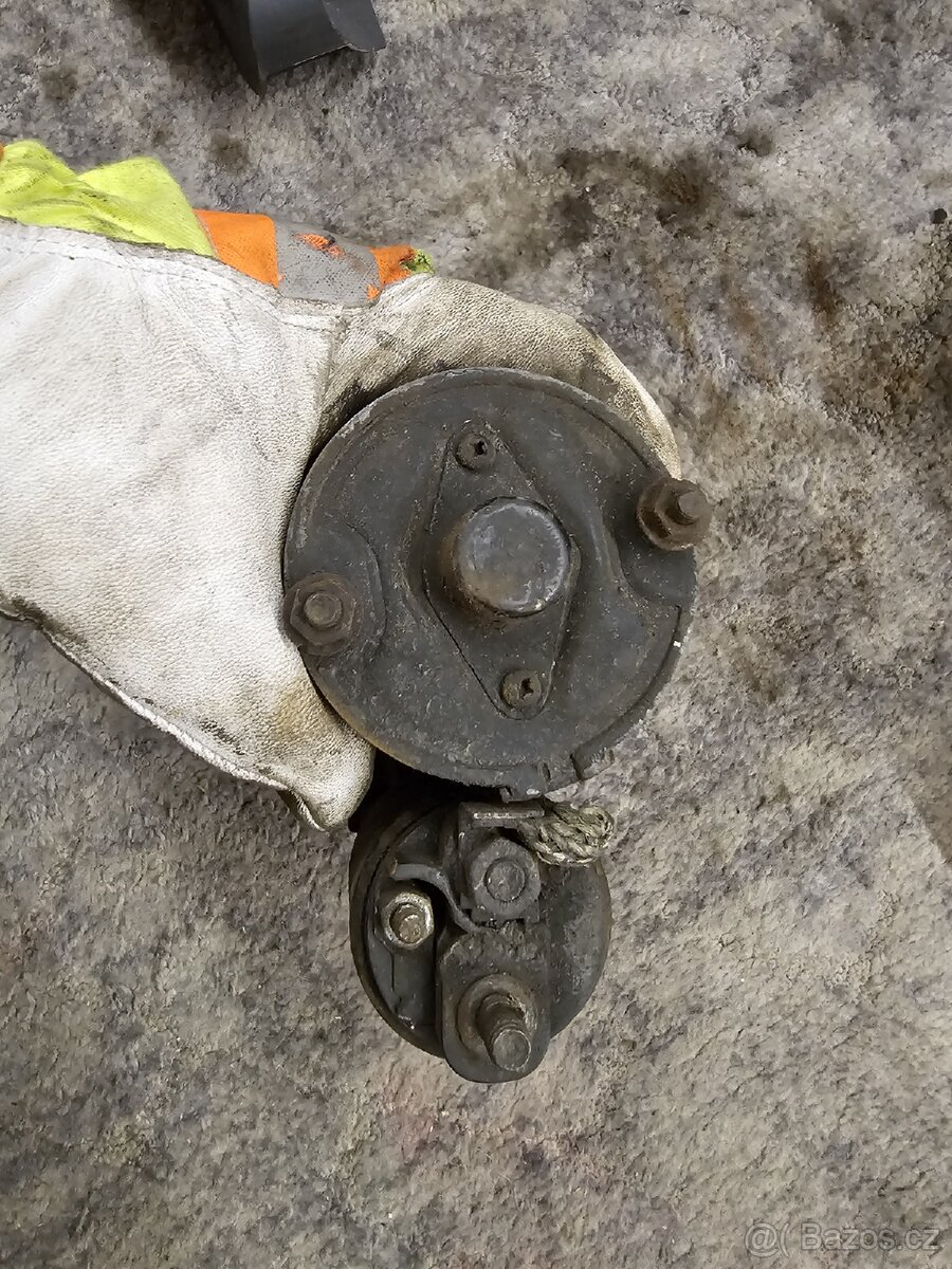 Ford Escort startér - 3