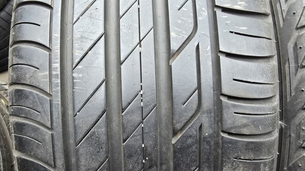 Letní pneu 225/45/17 Bridgestone - 3