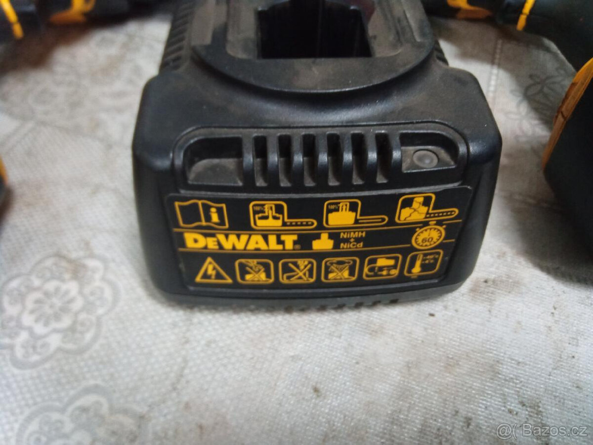 Aku vrtacka dewalt - 3