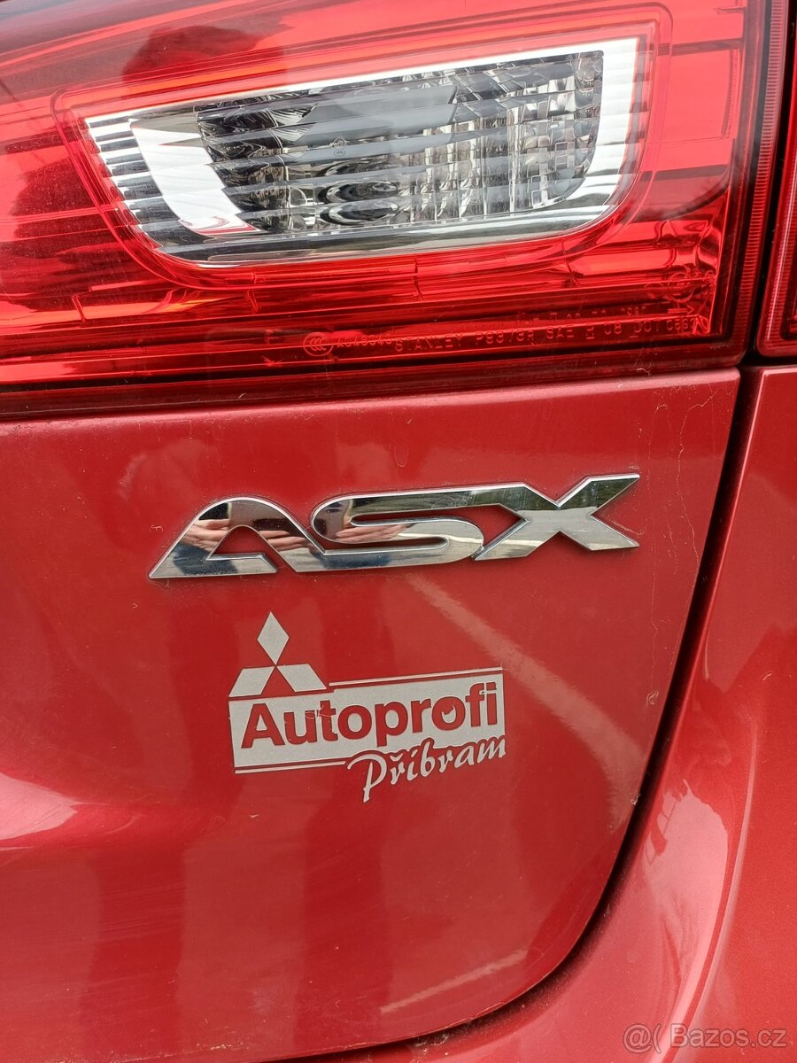 Mitsubishi ASX - 3