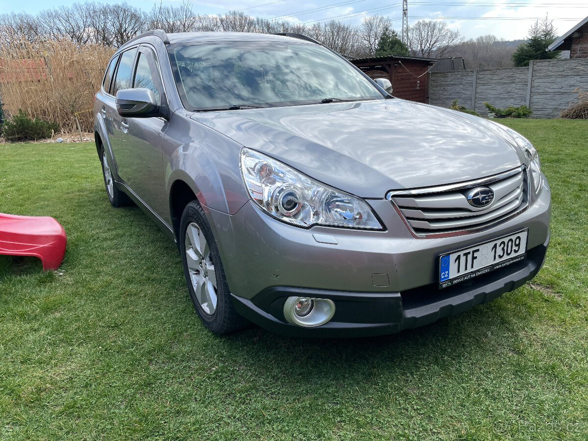 Subaru Outback 2.5I 4x4 automat benzín - 3