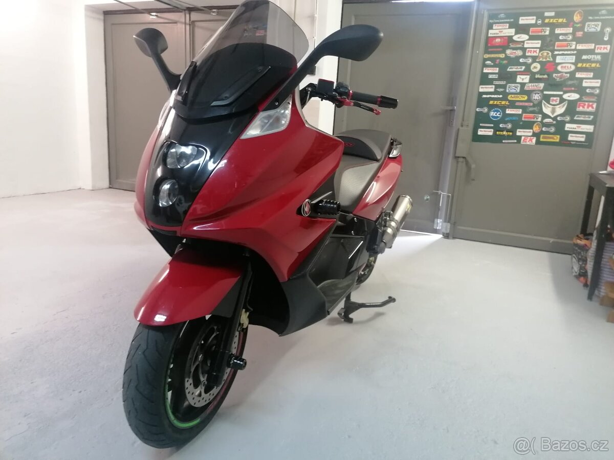 Gilera GP800 - 3