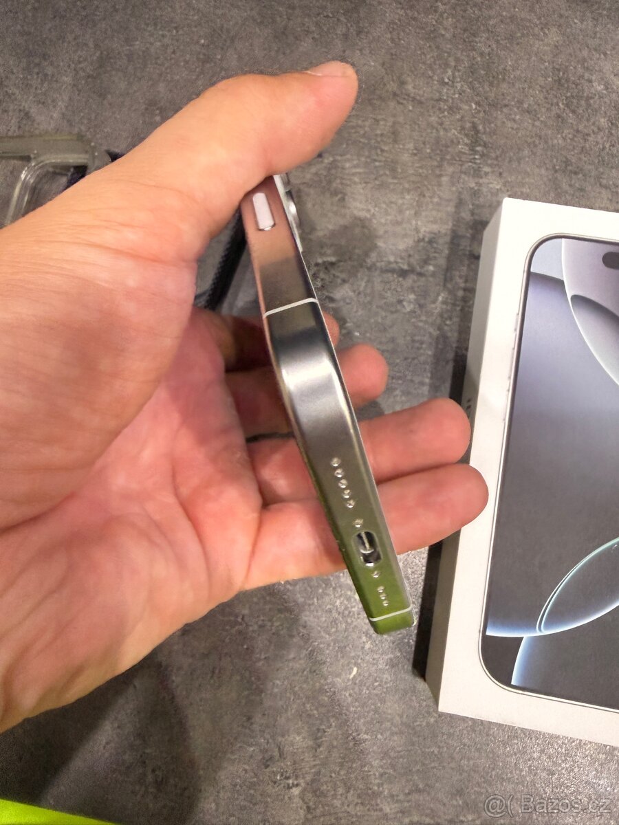 IPhone 16 Pro 128 Gb White Titanium - 3