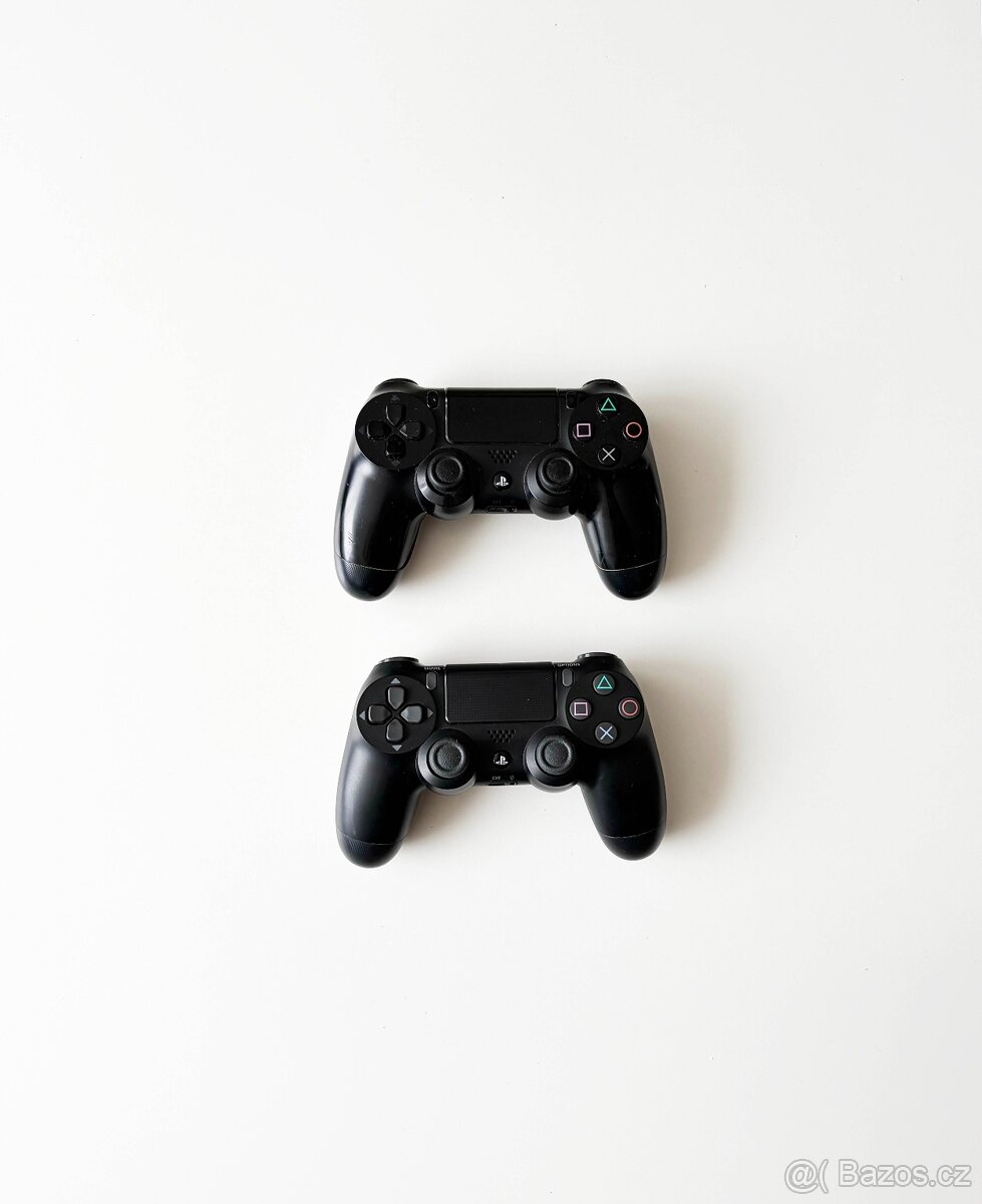 PlayStation 4 1TB + 2× ovladač - 3