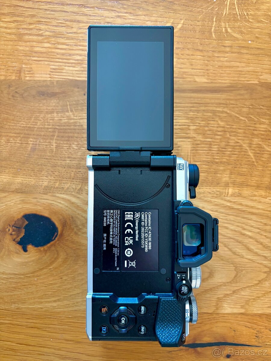 OM SYSTEM OM-5 - 3