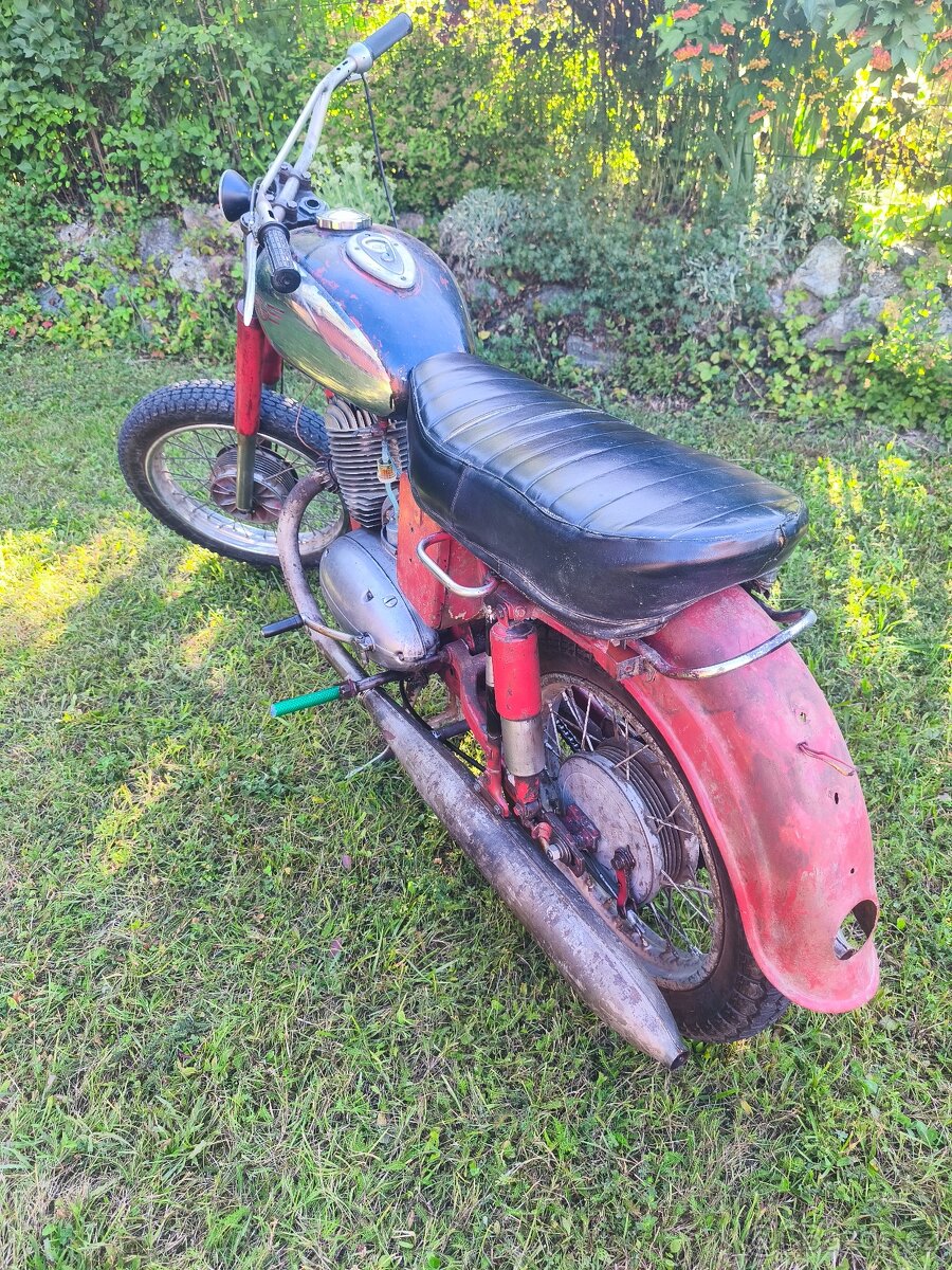 Jawa 250/353 - 3