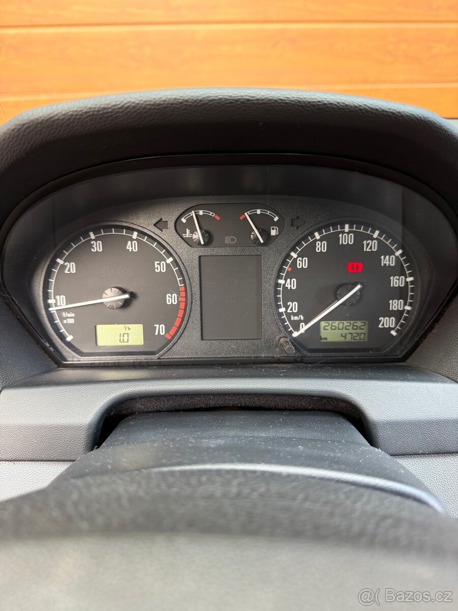 Škoda Fabia 1, rok 2000 - 3