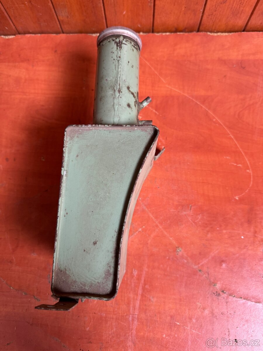 Wartburg, Trabant nádrž na bufík - 3