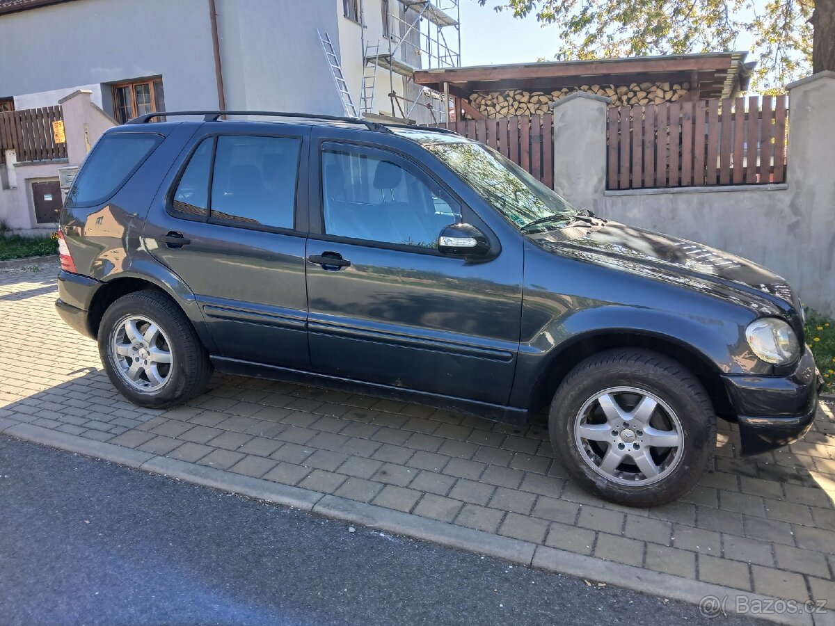 Mercedes Ml 270cdi manuál - 3