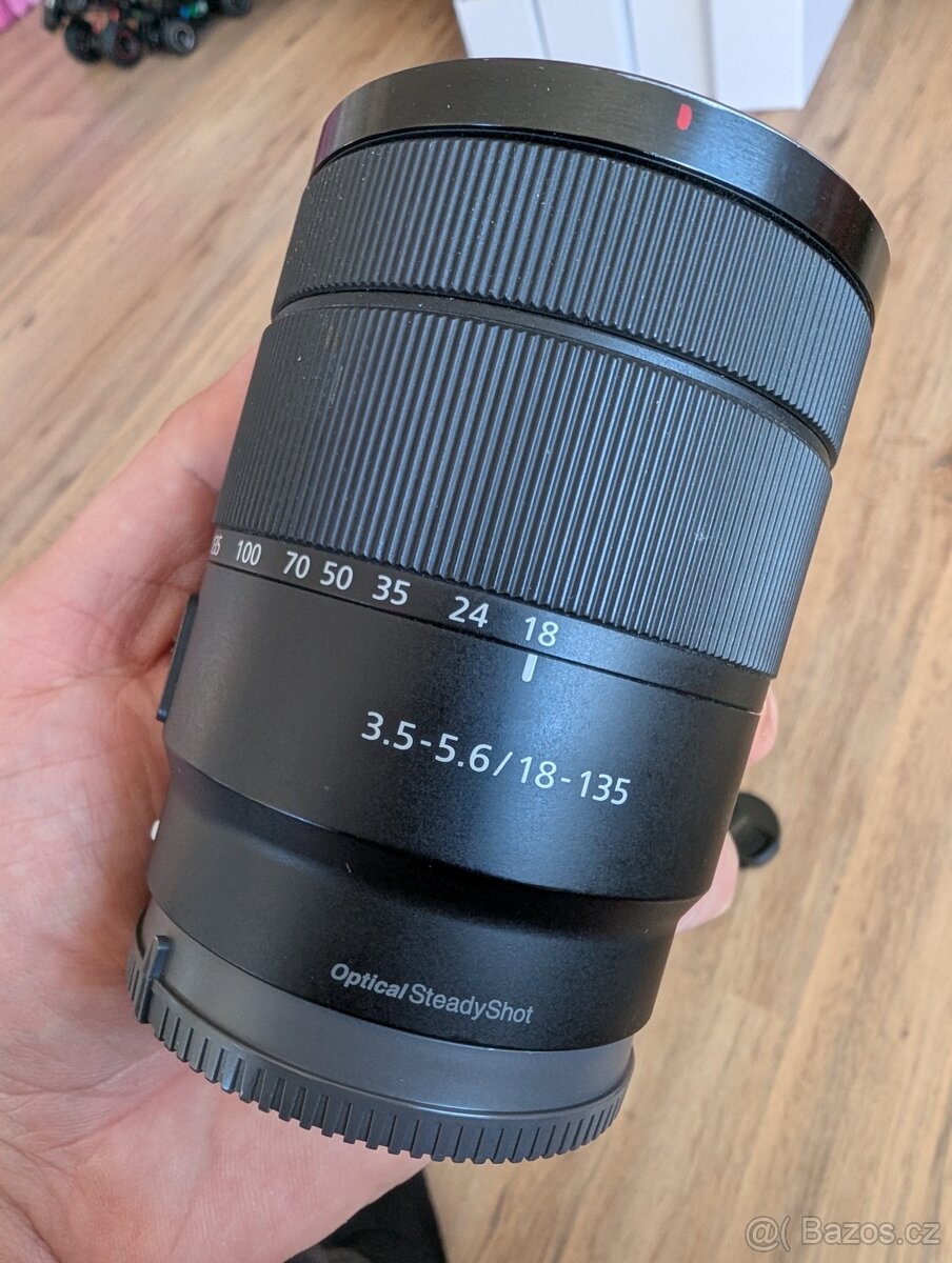 SONY E 18-135 mm f/3,5-5,6 OSS - 3