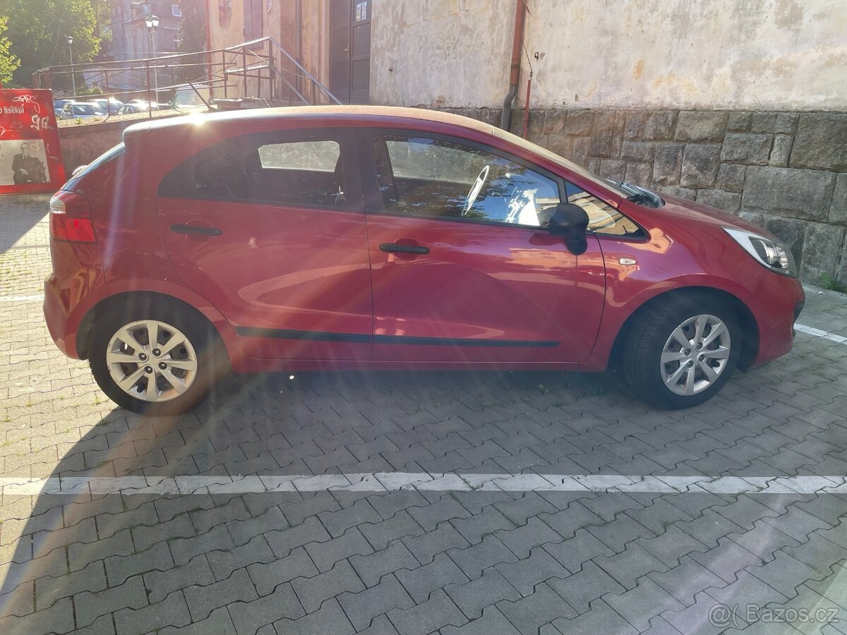 Kia Rio 1.25 CVVT 2013 první majitel - 3