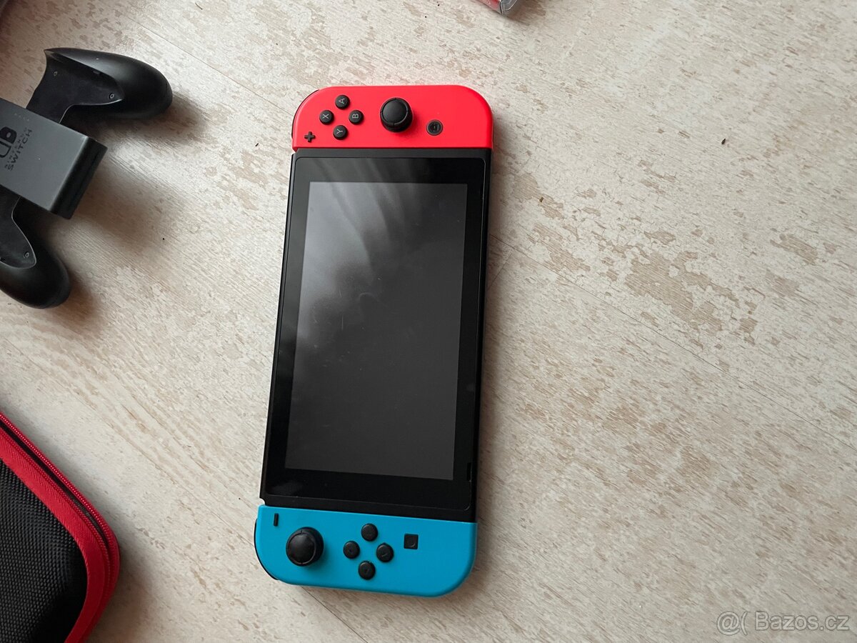 Nintendo Switch - 3