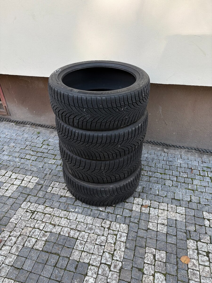 Zimní pneu 215/45 R18 - 3