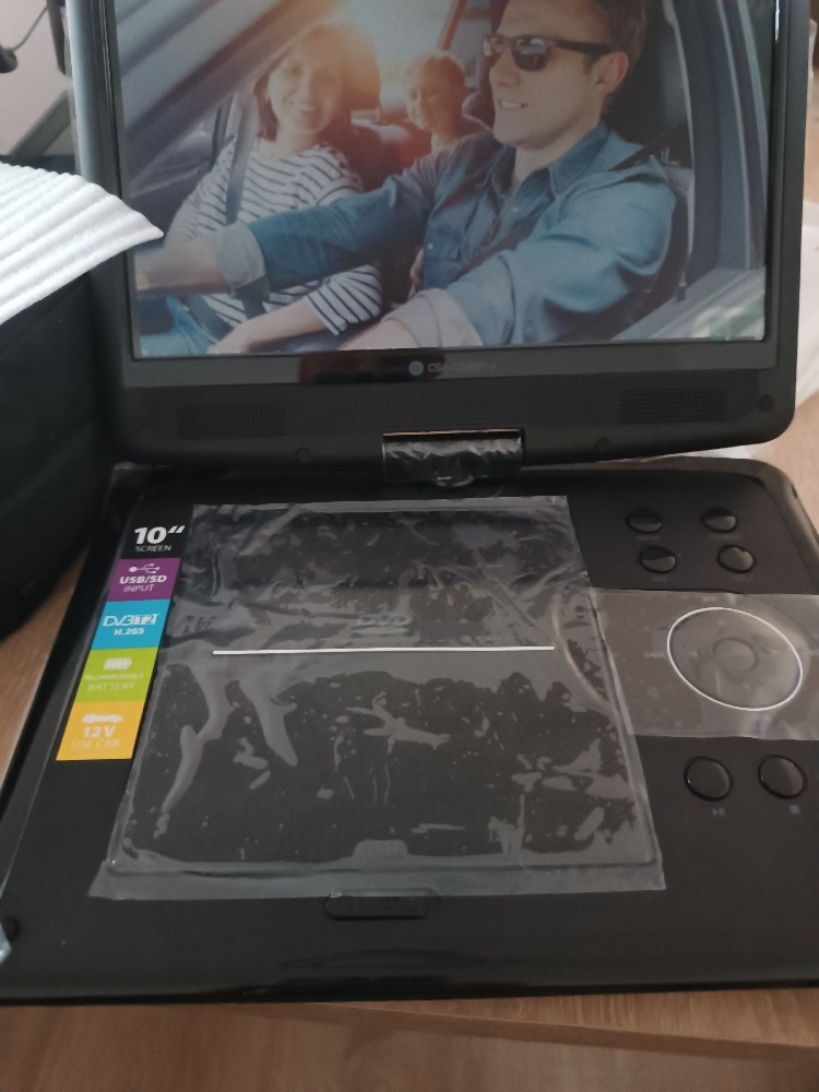 Přenosný DVD přehrávač s DVB - T2 tunerem - 3