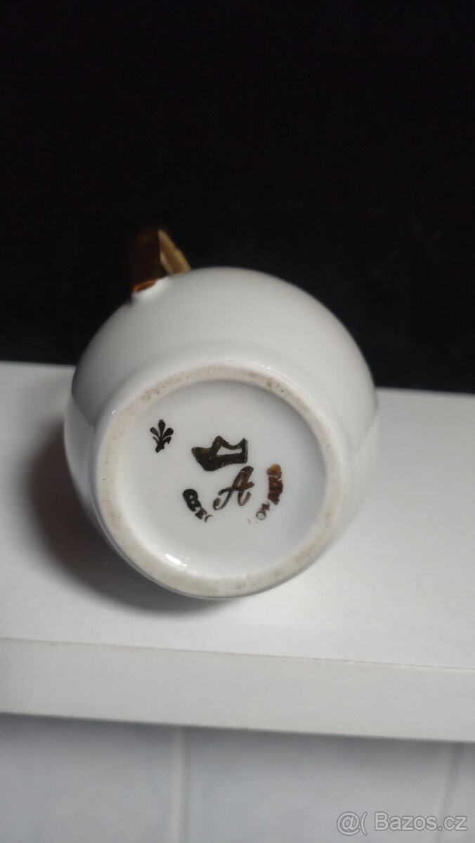 Váza , vázička . - 3