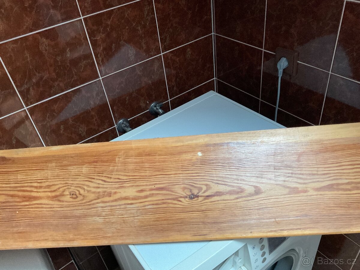 Dřevěná polička - 3