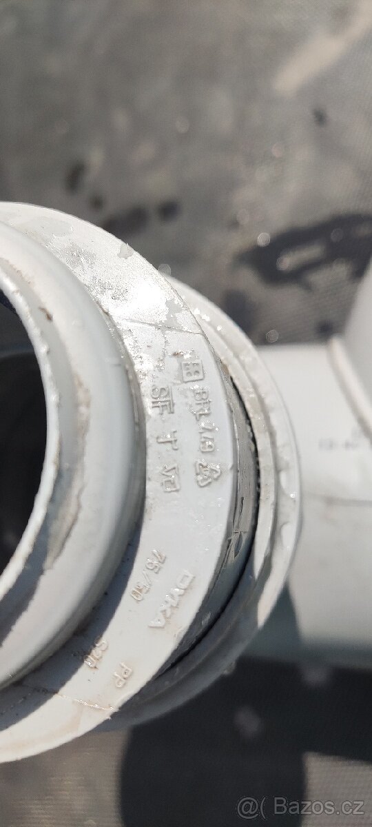 Paneláková odbočka ht 100 / 100/75 plus redukce na 50 - 3