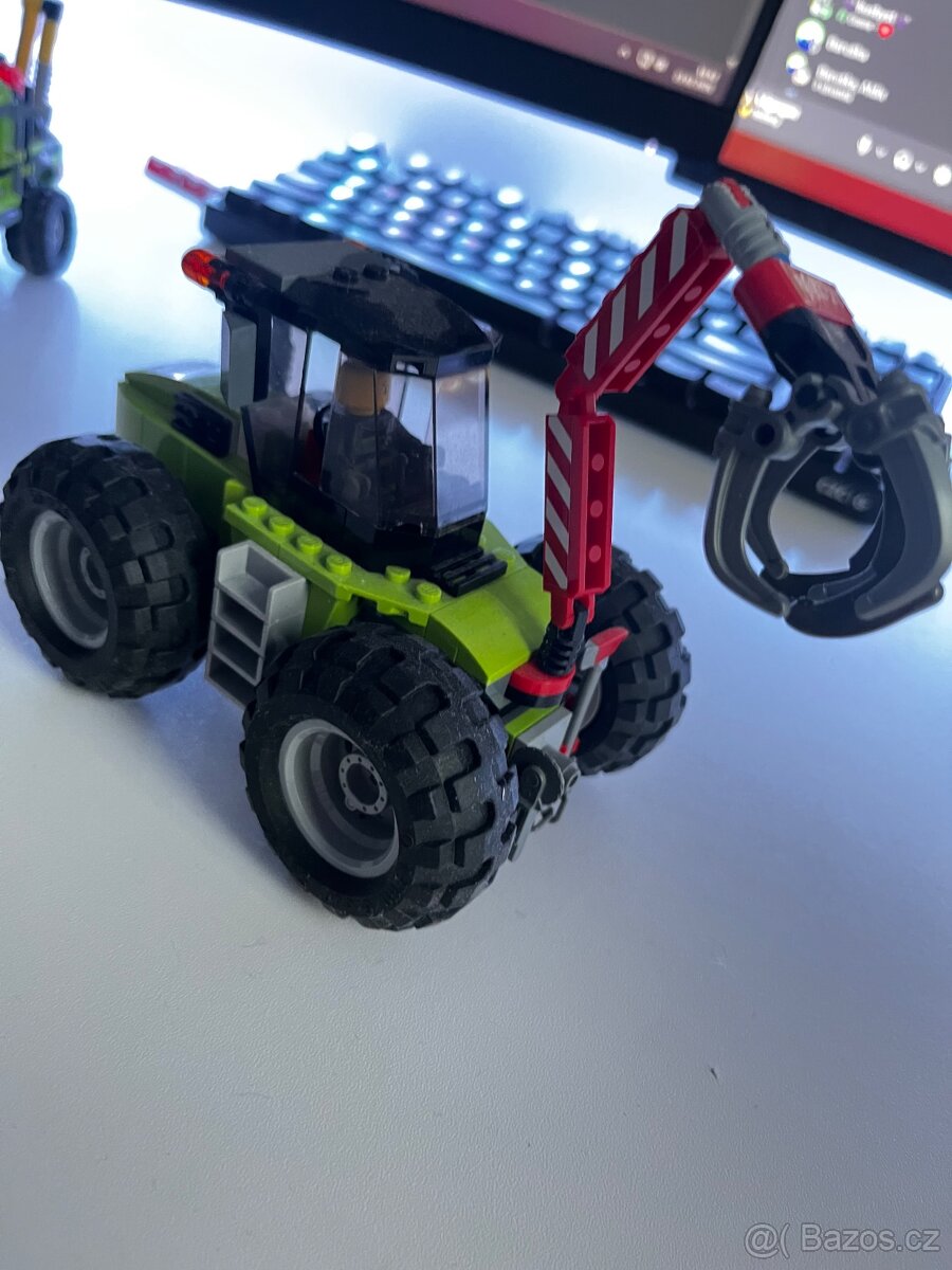 Lego lesnický traktor 60181 - 3