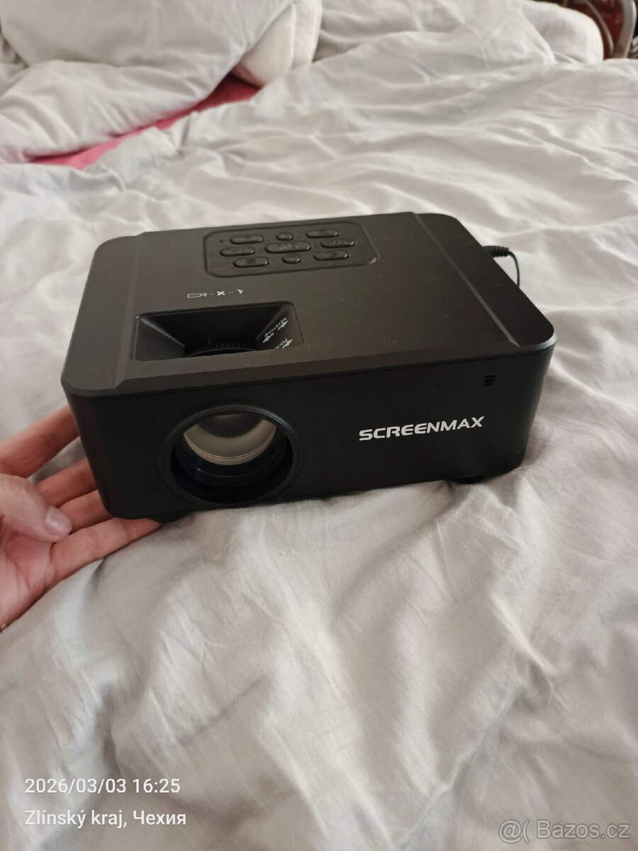 Projektor - 3
