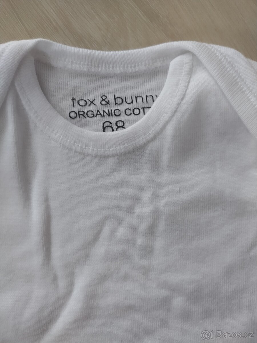 Dívčí body vel. 68 - 3