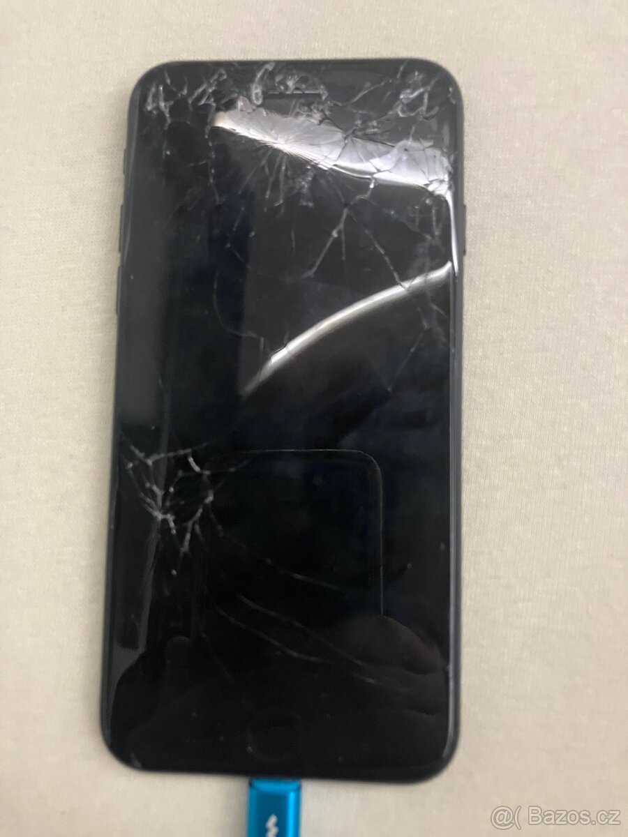IPhone SE 128 GB - 3