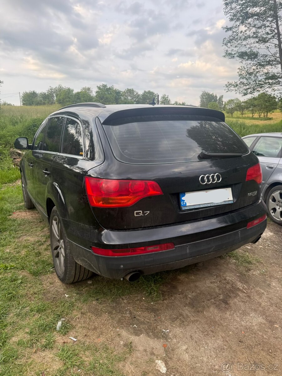 Audi Q7 - 3