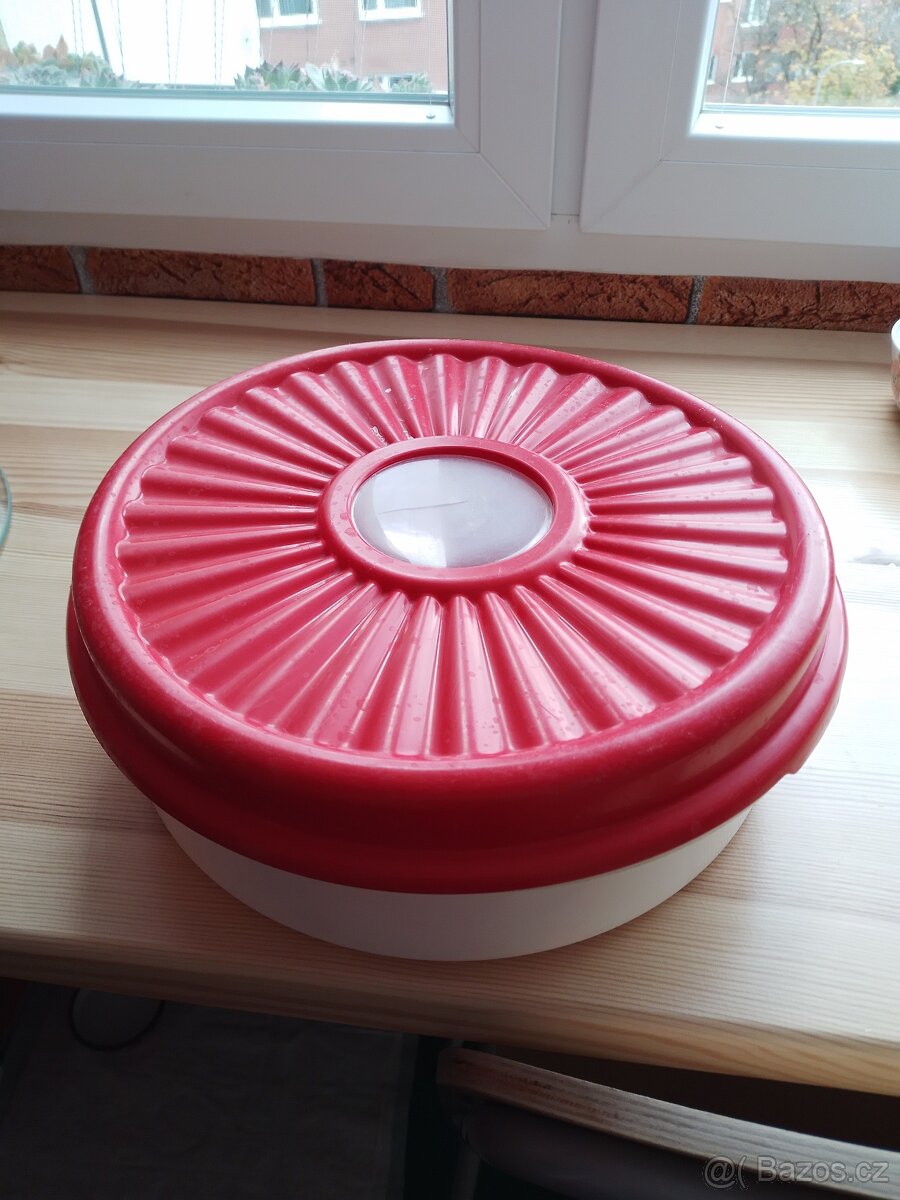 vintage doza,vintage velká krabice na dort,vintage cedník - 3