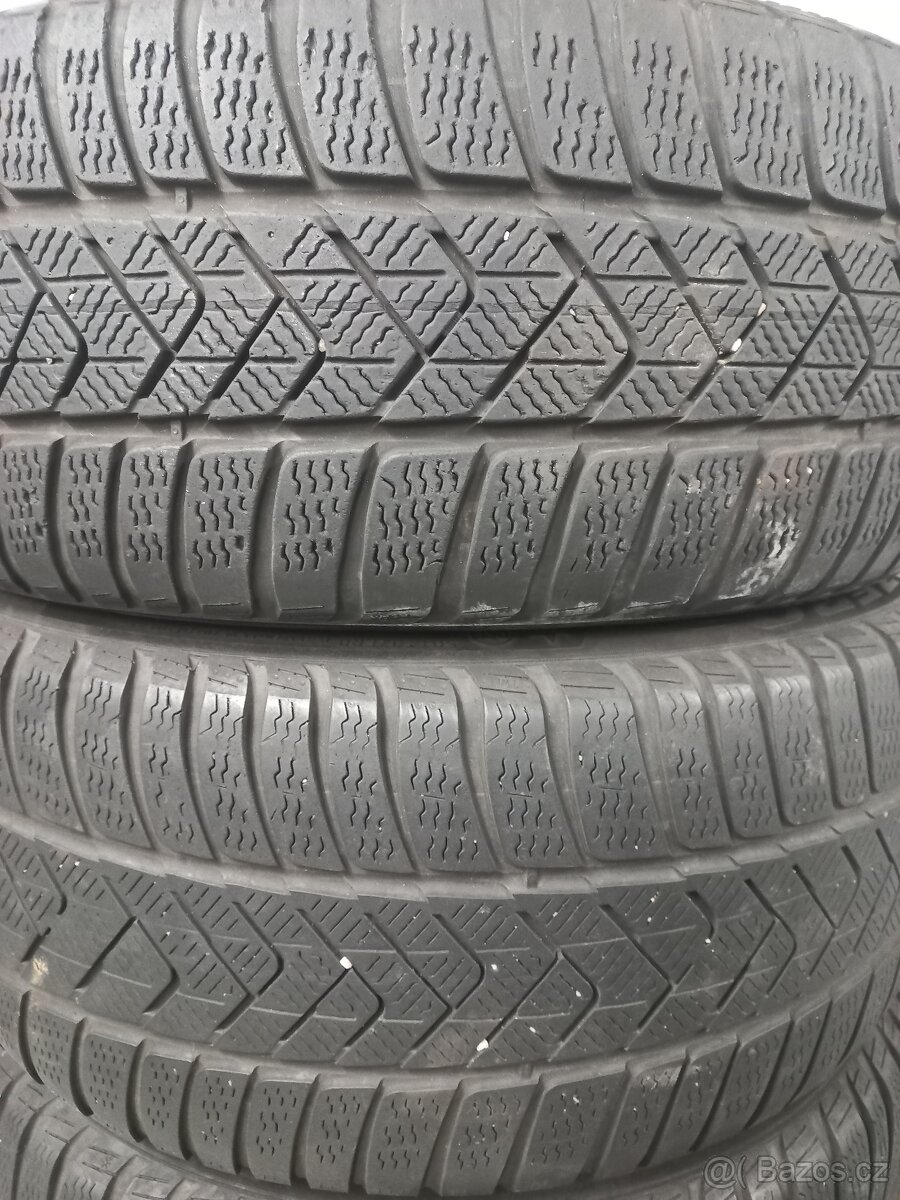 BMW 3 G20 zimní sada 796 dvourozměr 225/45 a 255/40 R18 - 3