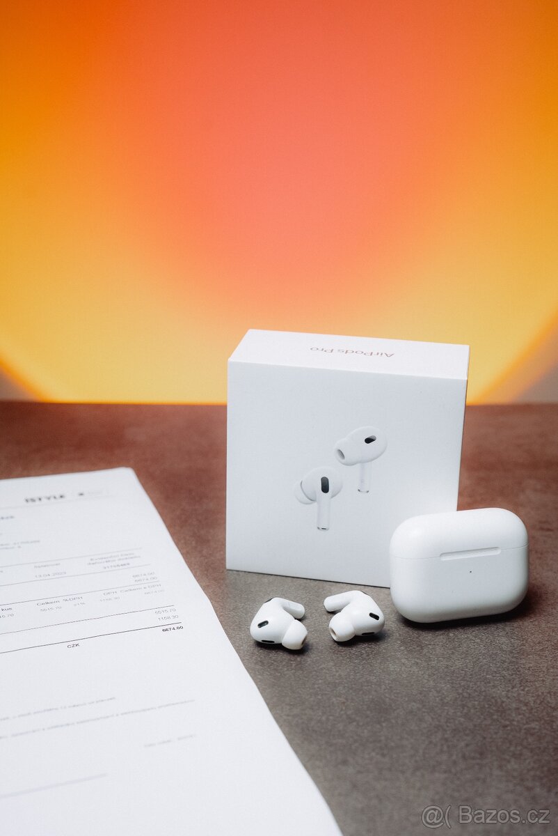 Apple AirPods Pro 2 – skvělý stav, kompletní balení - 3
