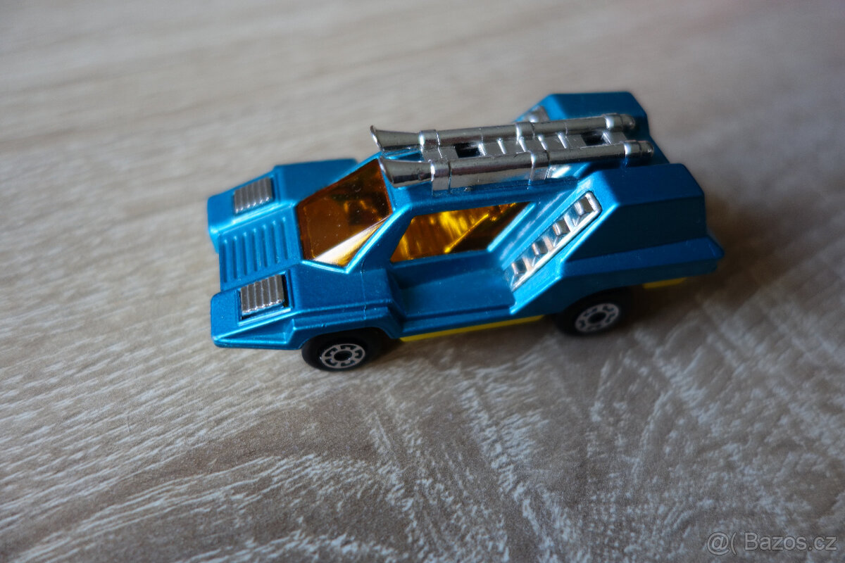 Matchbox Superfast No. 68 Cosmopolitan - 3