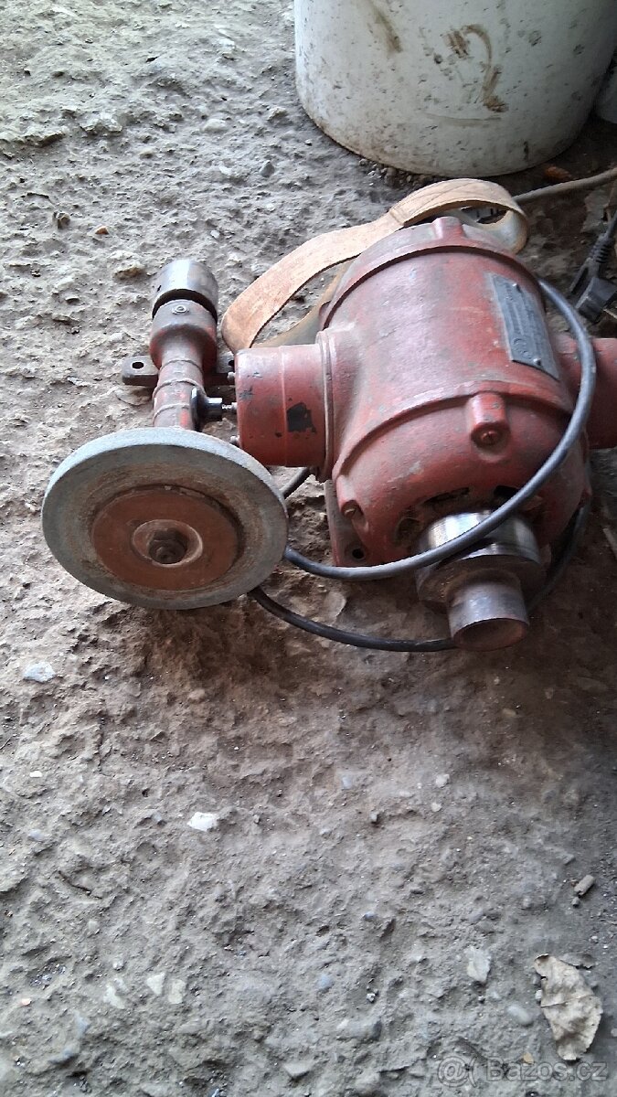 Elektromotor ŠKODA - 3