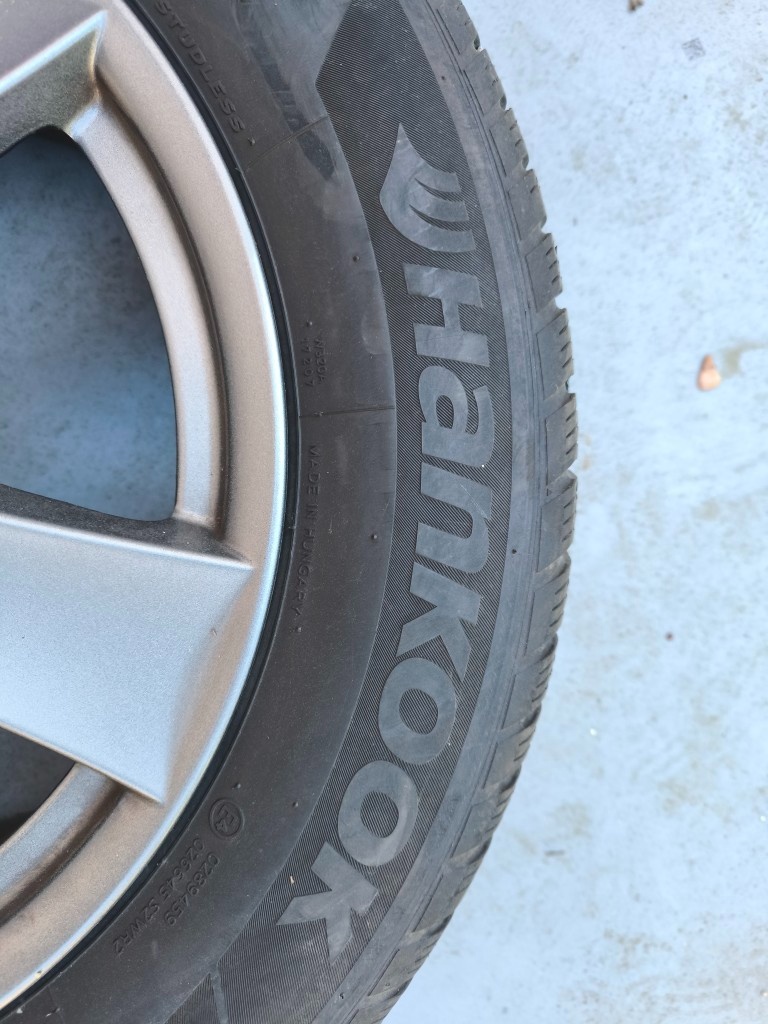 Alu kola Dezent 7J17 ET40 5x112, zimní pneu, Kodiaq, Tiguan - 3