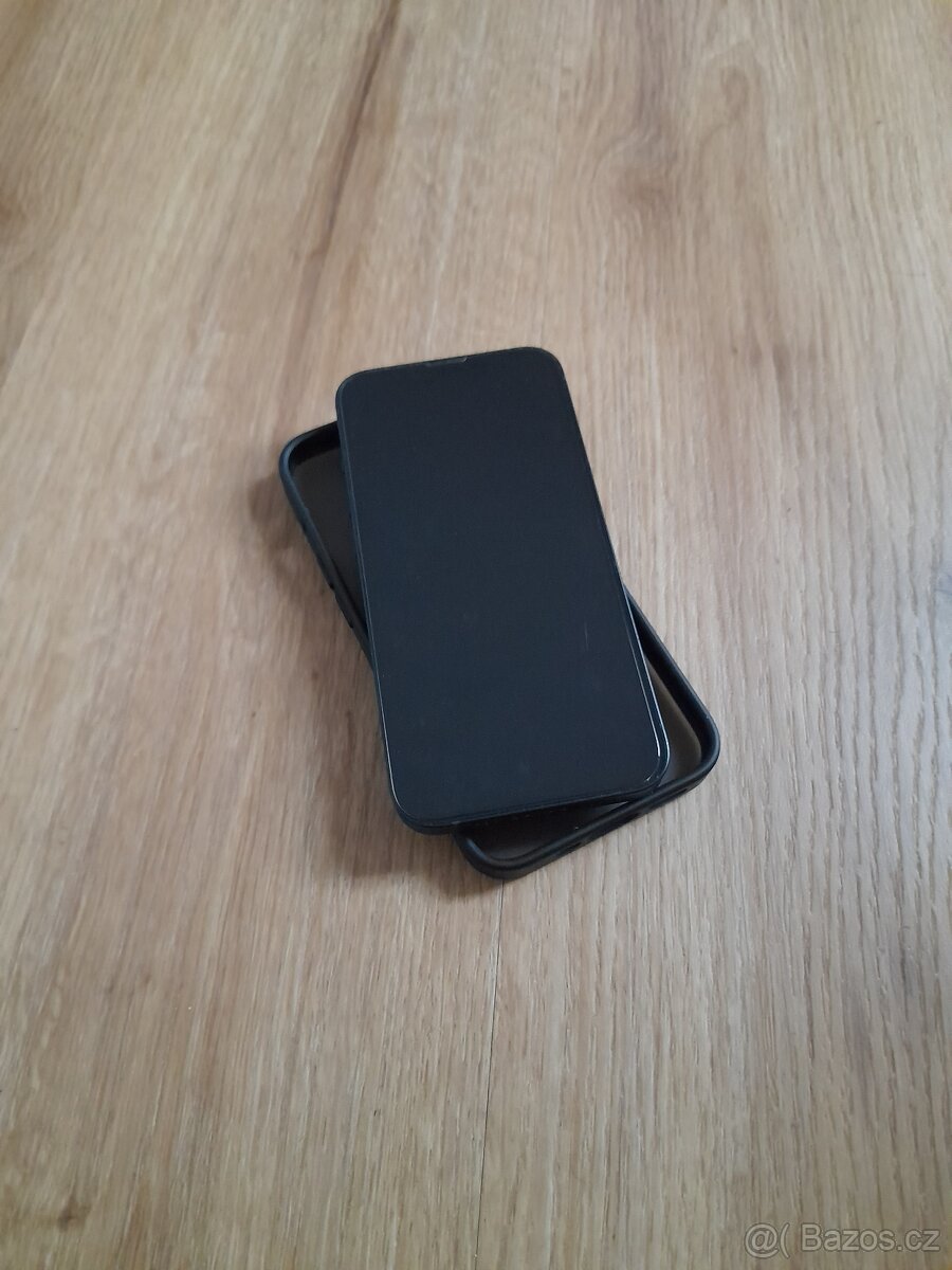 Iphone 13 128gb Midnight top stav - 3