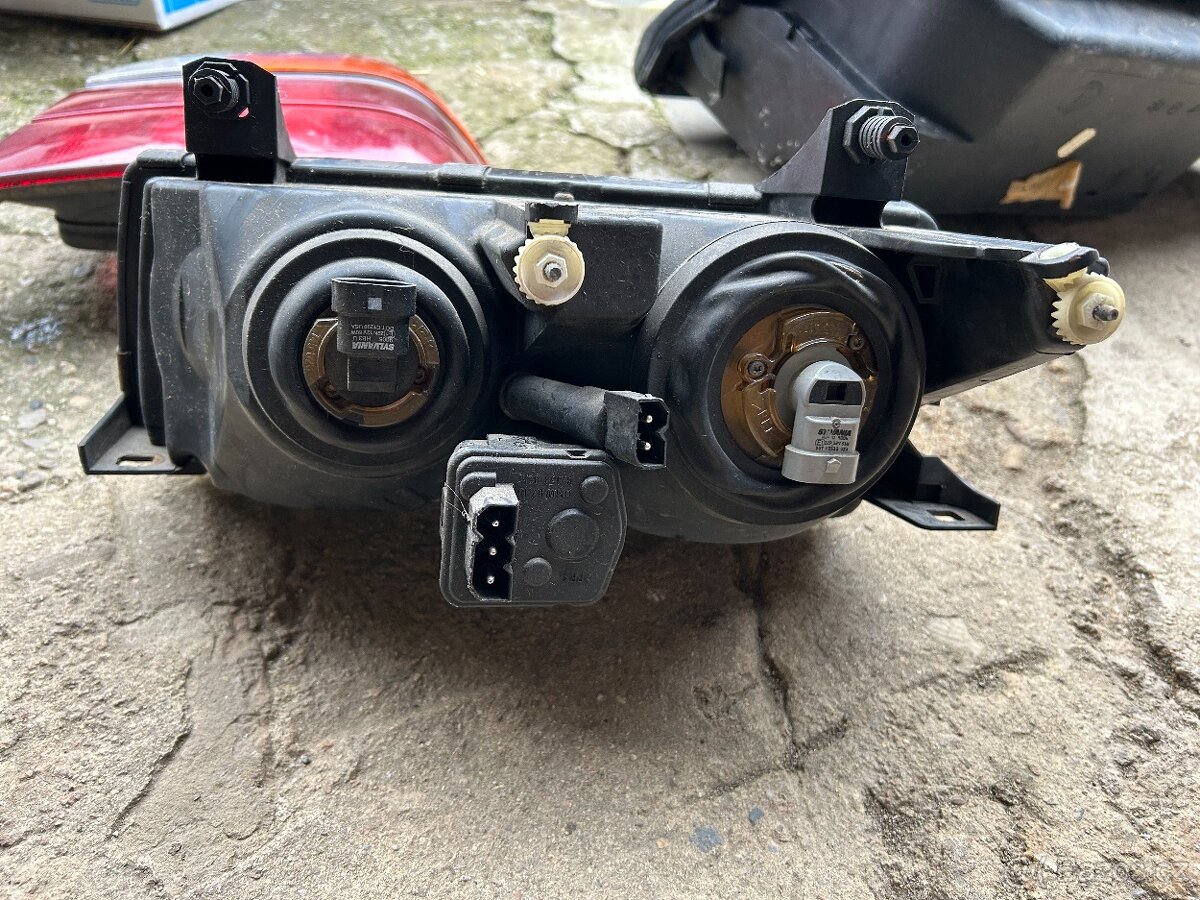 přední světlo + blinkry BMW E36 - 3